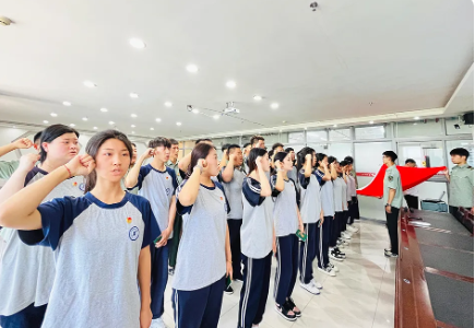 奋进·青春挺膺 || 我校2024年上半年新团员入团仪式