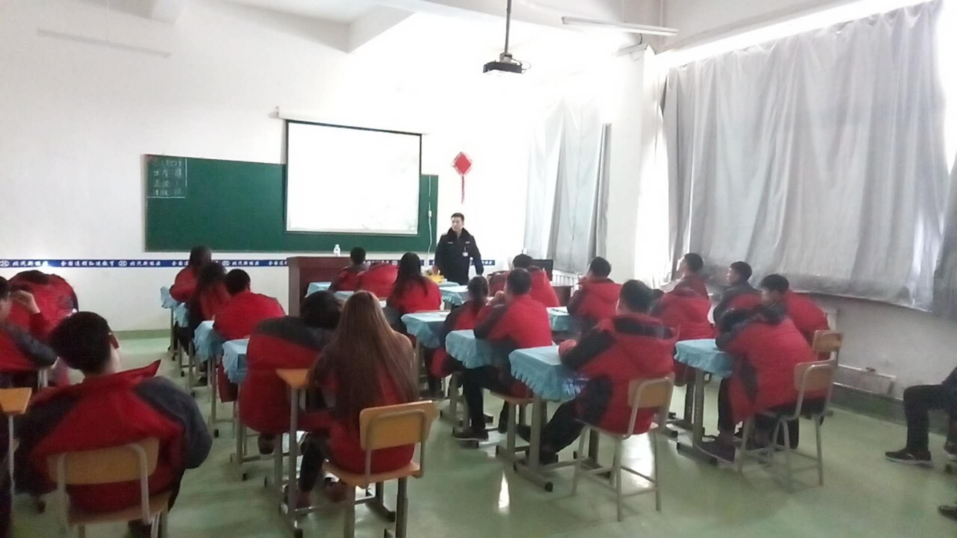SJ国际教育集团沈阳学校举行消防演习
